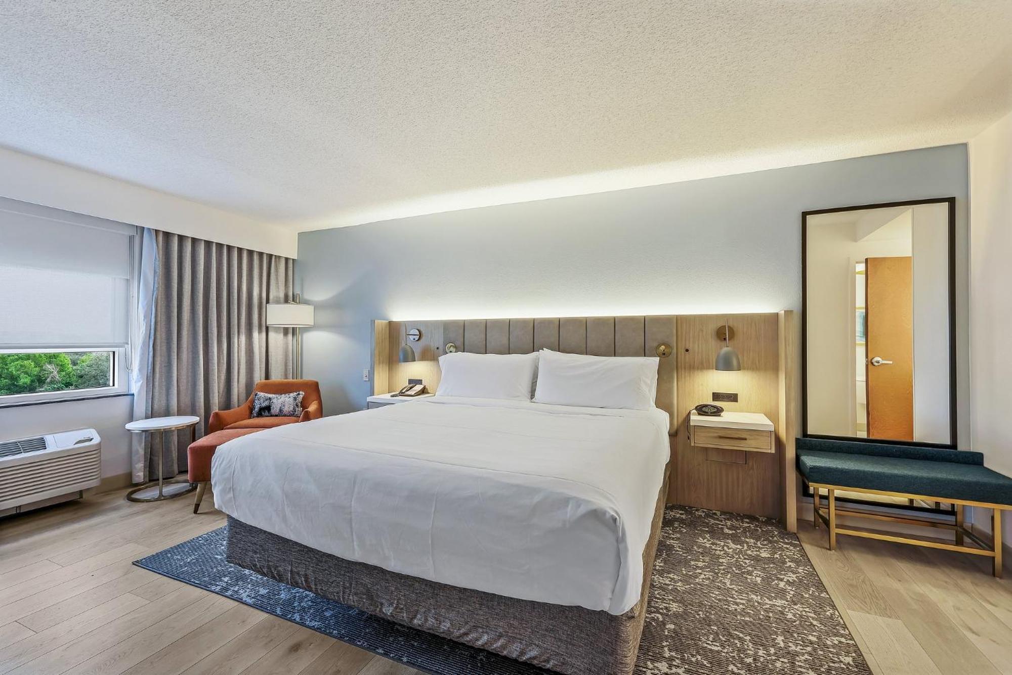 מלון פורט מאיירס Crowne Plaza Ft Myers Gulf Coast By Ihg מראה חיצוני תמונה