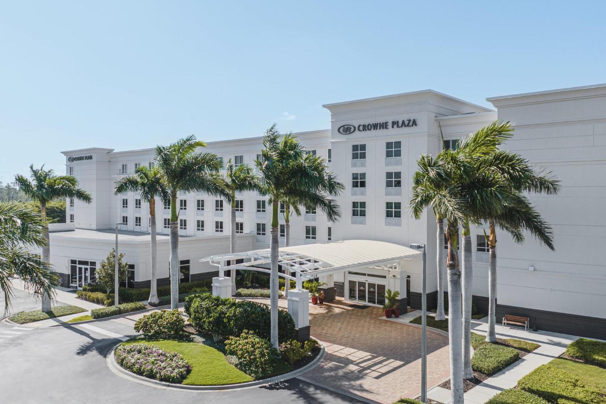 מלון פורט מאיירס Crowne Plaza Ft Myers Gulf Coast By Ihg מראה חיצוני תמונה