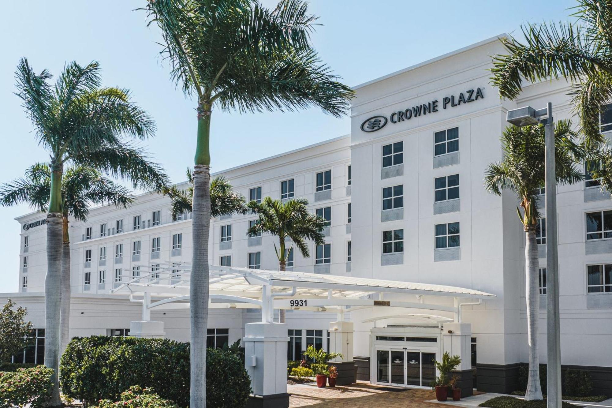 מלון פורט מאיירס Crowne Plaza Ft Myers Gulf Coast By Ihg מראה חיצוני תמונה
